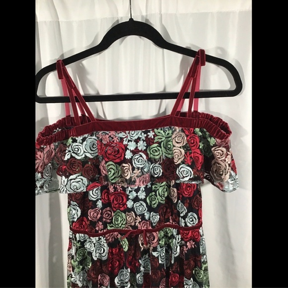 NWT $1,190 ZAC Zac‎ Posen Rosette Embroidered Off-the-Shoulder Gown [SZ 4 ] - Picture 7 of 8